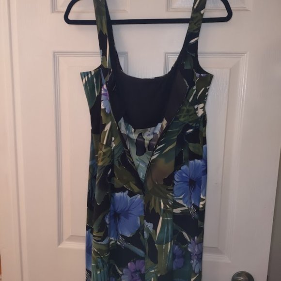 CONNECTED Sleeveless Dress - Picture 4 of 7